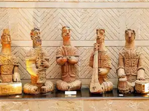 Escorts in Taj Bengal Hotel